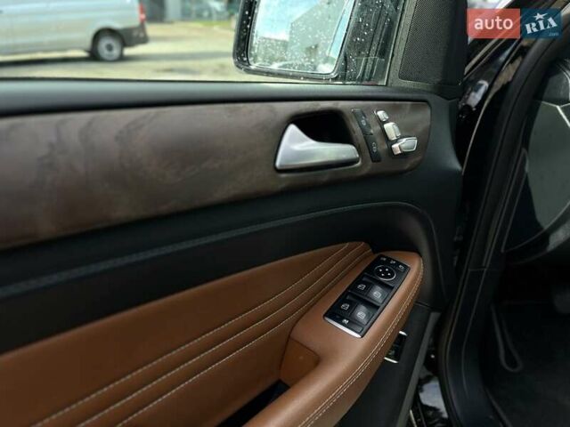 Черный Мерседес GLE-Class Coupe, объемом двигателя 3 л и пробегом 83 тыс. км за 49000 $, фото 13 на Automoto.ua