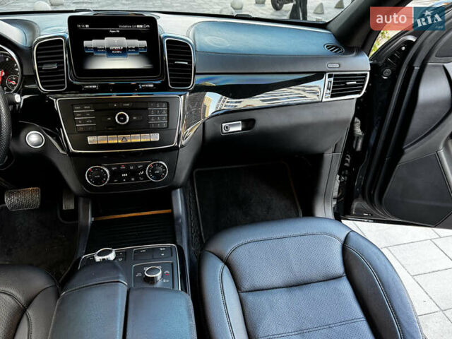 Черный Мерседес GLE-Class Coupe, объемом двигателя 3 л и пробегом 237 тыс. км за 46800 $, фото 25 на Automoto.ua