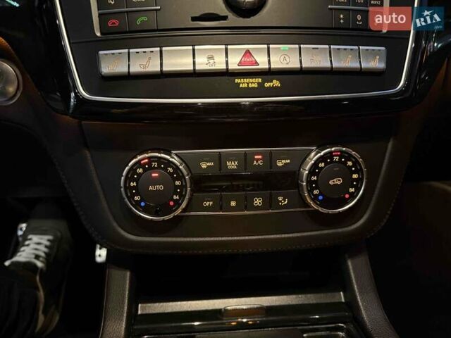 Чорний Мерседес GLE-Class Coupe, об'ємом двигуна 3 л та пробігом 61 тис. км за 49900 $, фото 31 на Automoto.ua