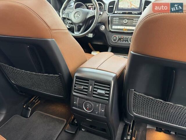 Чорний Мерседес GLE-Class Coupe, об'ємом двигуна 3 л та пробігом 82 тис. км за 46900 $, фото 48 на Automoto.ua