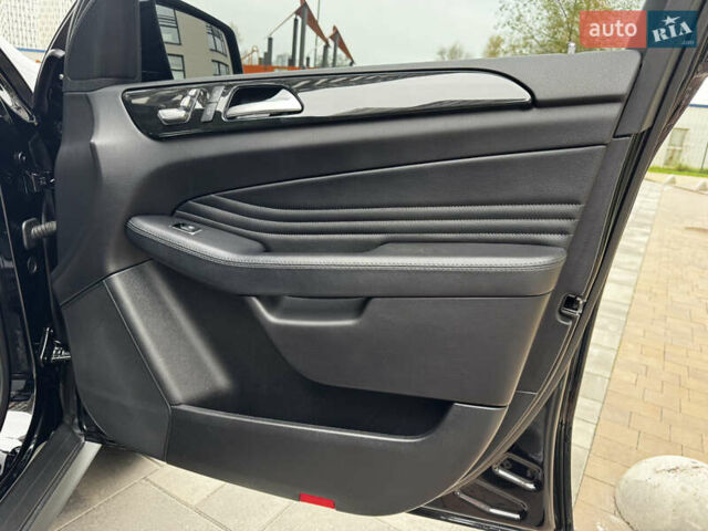 Чорний Мерседес GLE-Class Coupe, об'ємом двигуна 3 л та пробігом 237 тис. км за 43900 $, фото 22 на Automoto.ua
