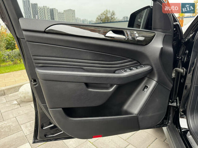 Черный Мерседес GLE-Class Coupe, объемом двигателя 3 л и пробегом 237 тыс. км за 43900 $, фото 11 на Automoto.ua