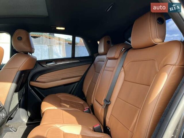Черный Мерседес GLE-Class Coupe, объемом двигателя 3 л и пробегом 83 тыс. км за 49000 $, фото 31 на Automoto.ua