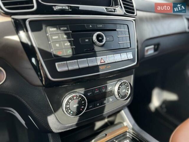 Черный Мерседес GLE-Class Coupe, объемом двигателя 3 л и пробегом 83 тыс. км за 49000 $, фото 23 на Automoto.ua