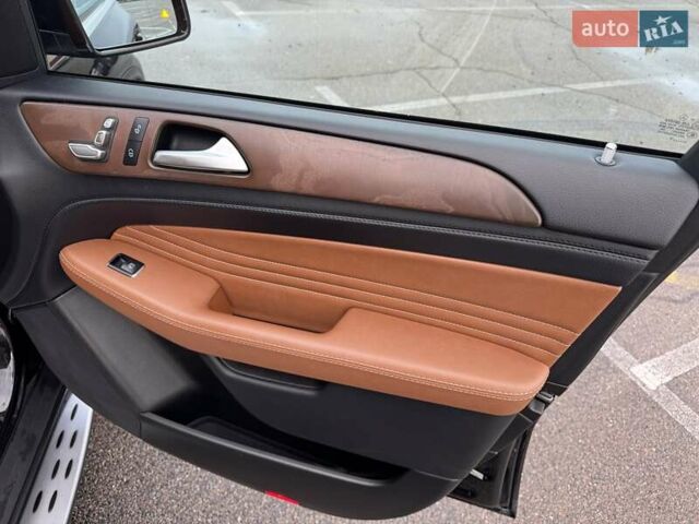 Чорний Мерседес GLE-Class Coupe, об'ємом двигуна 3 л та пробігом 82 тис. км за 46900 $, фото 32 на Automoto.ua