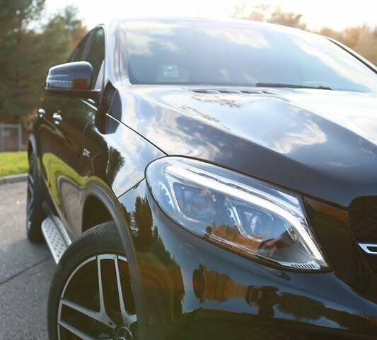 Черный Мерседес GLE-Class Coupe, объемом двигателя 3 л и пробегом 137 тыс. км за 47777 $, фото 3 на Automoto.ua