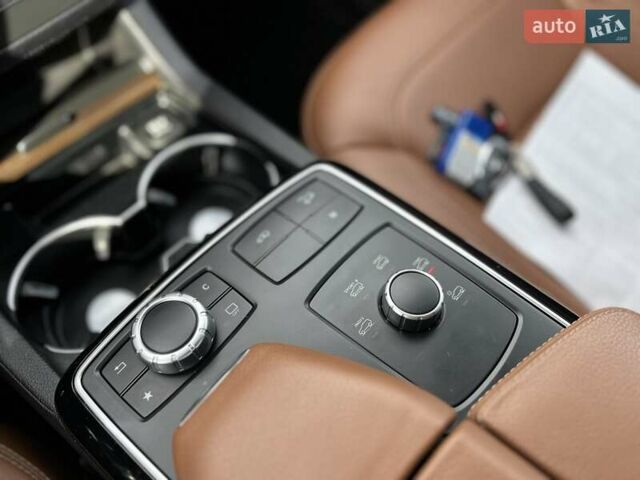 Черный Мерседес GLE-Class Coupe, объемом двигателя 3 л и пробегом 83 тыс. км за 49000 $, фото 21 на Automoto.ua
