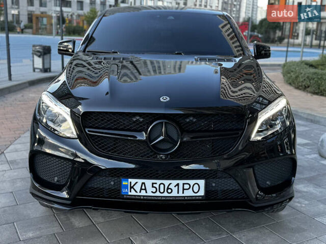 Черный Мерседес GLE-Class Coupe, объемом двигателя 3 л и пробегом 237 тыс. км за 46800 $, фото 1 на Automoto.ua