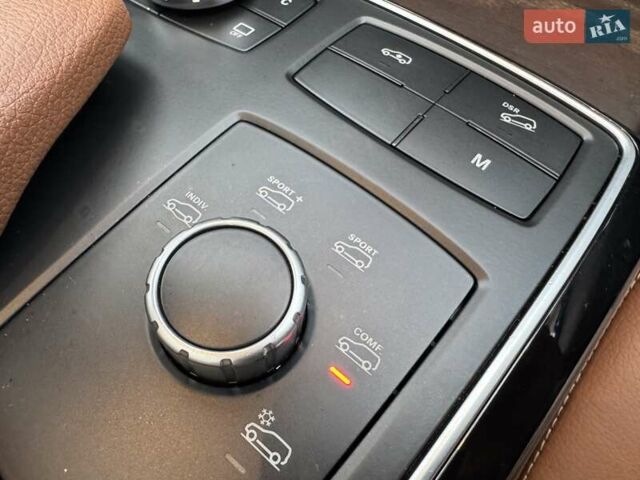 Чорний Мерседес GLE-Class Coupe, об'ємом двигуна 3 л та пробігом 82 тис. км за 46900 $, фото 38 на Automoto.ua