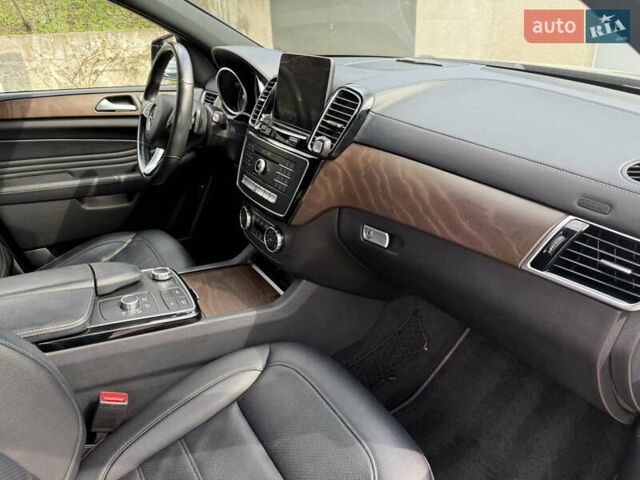 Чорний Мерседес GLE-Class Coupe, об'ємом двигуна 3 л та пробігом 108 тис. км за 45500 $, фото 29 на Automoto.ua