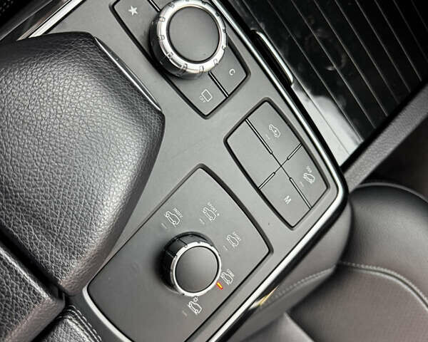 Черный Мерседес GLE-Class Coupe, объемом двигателя 3 л и пробегом 237 тыс. км за 43900 $, фото 30 на Automoto.ua