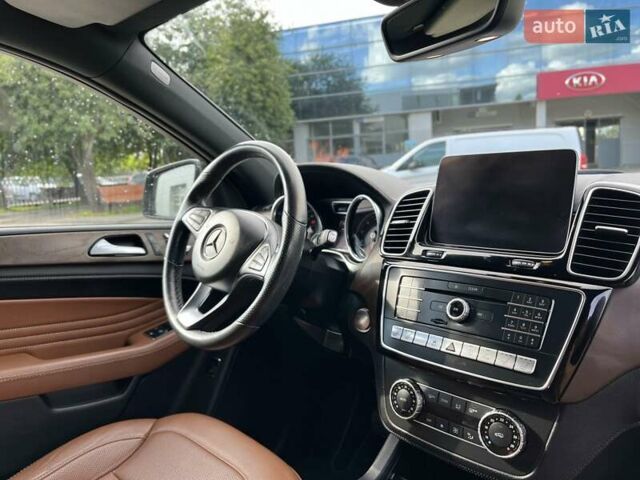 Черный Мерседес GLE-Class Coupe, объемом двигателя 3 л и пробегом 83 тыс. км за 49000 $, фото 11 на Automoto.ua