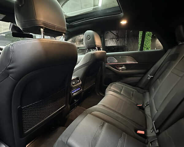 Чорний Мерседес GLE-Class Coupe, об'ємом двигуна 3.98 л та пробігом 13 тис. км за 98000 $, фото 51 на Automoto.ua