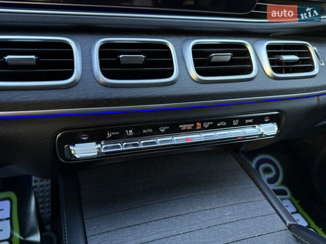 Чорний Мерседес GLE-Class Coupe, об'ємом двигуна 2.93 л та пробігом 90 тис. км за 68800 $, фото 37 на Automoto.ua