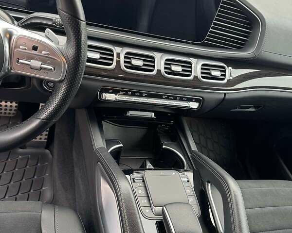 Черный Мерседес GLE-Class Coupe, объемом двигателя 1.99 л и пробегом 115 тыс. км за 82000 $, фото 16 на Automoto.ua