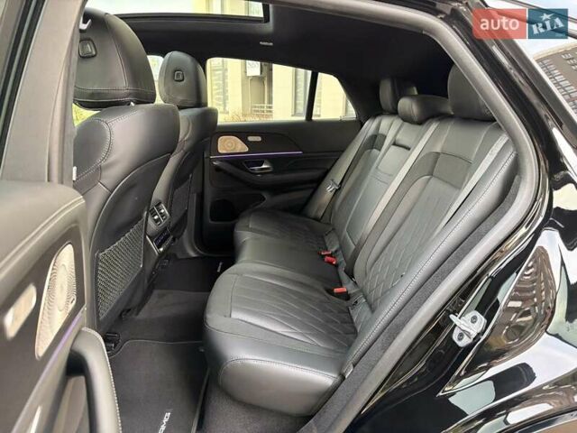 Черный Мерседес GLE-Class Coupe, объемом двигателя 4 л и пробегом 55 тыс. км за 122555 $, фото 18 на Automoto.ua