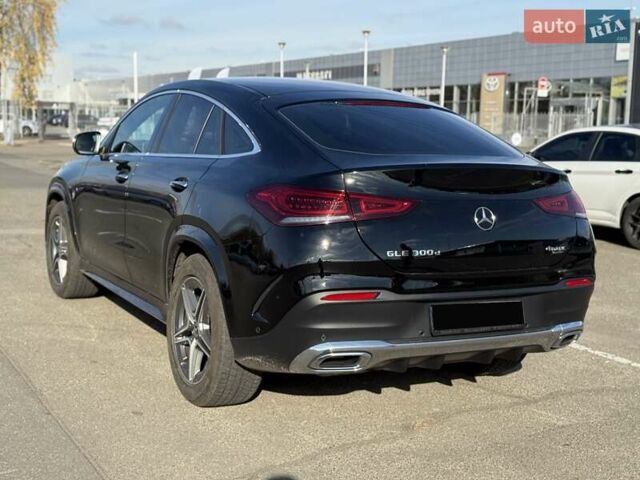 Черный Мерседес GLE-Class Coupe, объемом двигателя 1.95 л и пробегом 115 тыс. км за 79000 $, фото 12 на Automoto.ua