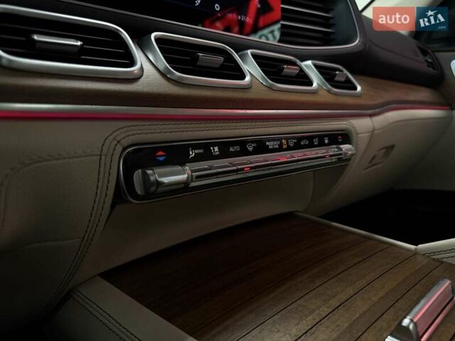 Чорний Мерседес GLE-Class Coupe, об'ємом двигуна 1.95 л та пробігом 53 тис. км за 88500 $, фото 49 на Automoto.ua