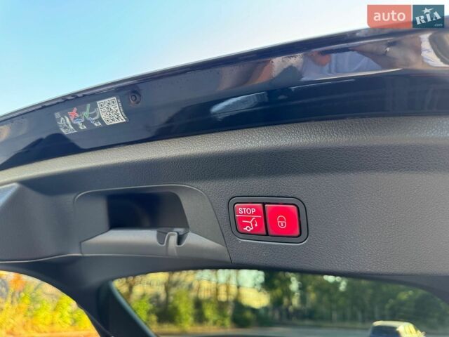Черный Мерседес GLE-Class Coupe, объемом двигателя 1.99 л и пробегом 30 тыс. км за 95000 $, фото 19 на Automoto.ua