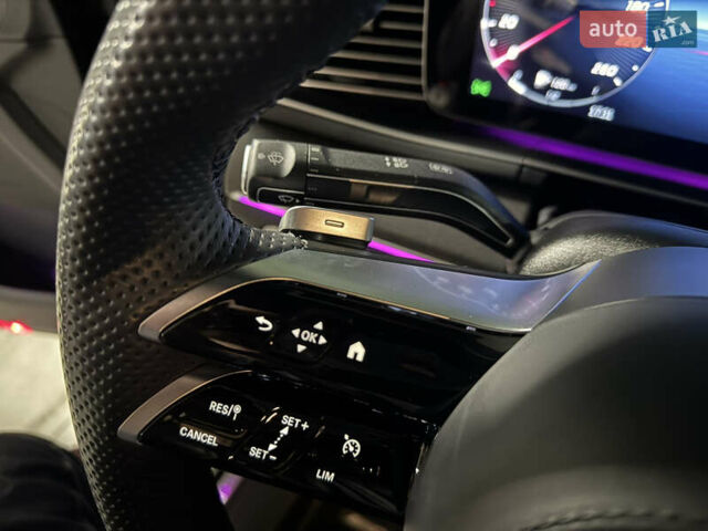 Черный Мерседес GLE-Class Coupe, объемом двигателя 1.99 л и пробегом 30 тыс. км за 96000 $, фото 11 на Automoto.ua