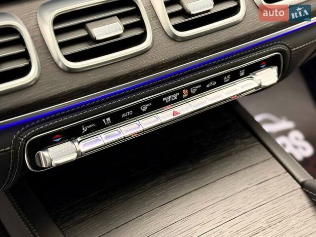 Черный Мерседес GLE-Class Coupe, объемом двигателя 3 л и пробегом 42 тыс. км за 127700 $, фото 30 на Automoto.ua