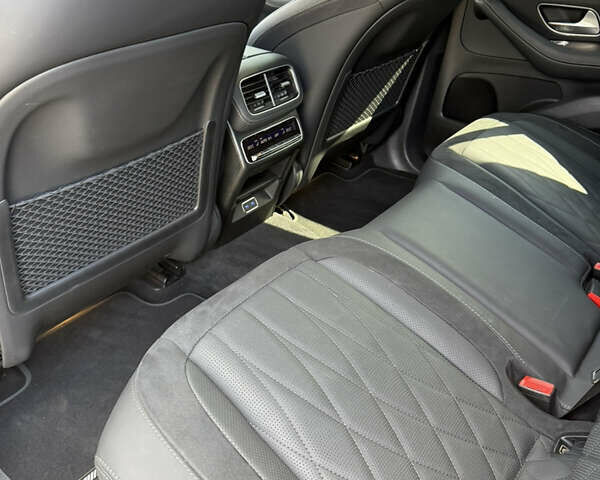 Черный Мерседес GLE-Class Coupe, объемом двигателя 3 л и пробегом 38 тыс. км за 151000 $, фото 18 на Automoto.ua