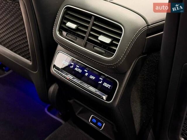 Черный Мерседес GLE-Class Coupe, объемом двигателя 3 л и пробегом 42 тыс. км за 127700 $, фото 60 на Automoto.ua