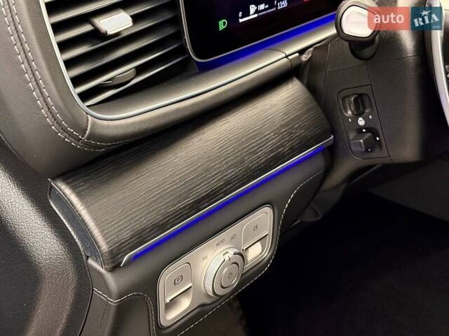 Черный Мерседес GLE-Class Coupe, объемом двигателя 3 л и пробегом 42 тыс. км за 127700 $, фото 26 на Automoto.ua