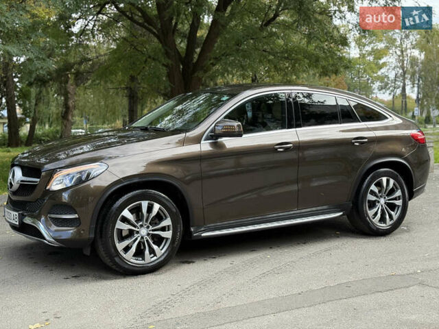 Коричневый Мерседес GLE-Class Coupe, объемом двигателя 2.99 л и пробегом 213 тыс. км за 36900 $, фото 5 на Automoto.ua