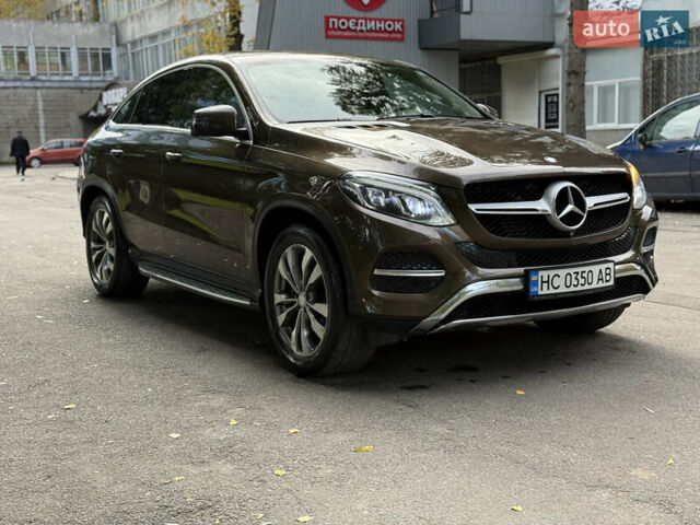 Коричневый Мерседес GLE-Class Coupe, объемом двигателя 2.99 л и пробегом 213 тыс. км за 36900 $, фото 1 на Automoto.ua
