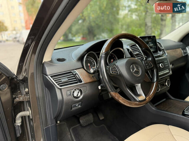 Коричневый Мерседес GLE-Class Coupe, объемом двигателя 2.99 л и пробегом 213 тыс. км за 36900 $, фото 24 на Automoto.ua