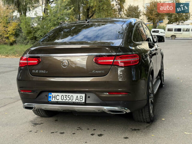 Коричневый Мерседес GLE-Class Coupe, объемом двигателя 2.99 л и пробегом 213 тыс. км за 36900 $, фото 11 на Automoto.ua