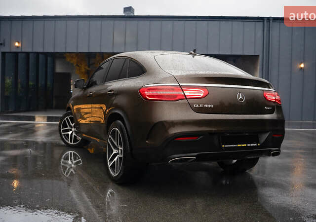 Мерседес GLE-Class Coupe 2016 у Києві на Automoto.ua Коричневий Мерседес GLE-Class Coupe, об'ємом двигуна 3 л та пробігом 200 тис. км за 36000 $, фото 5 на Automoto.ua