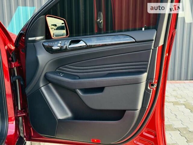 Красный Мерседес GLE-Class Coupe, объемом двигателя 2.99 л и пробегом 168 тыс. км за 38500 $, фото 85 на Automoto.ua