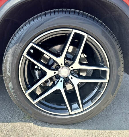 Красный Мерседес GLE-Class Coupe, объемом двигателя 3 л и пробегом 52 тыс. км за 39200 $, фото 12 на Automoto.ua