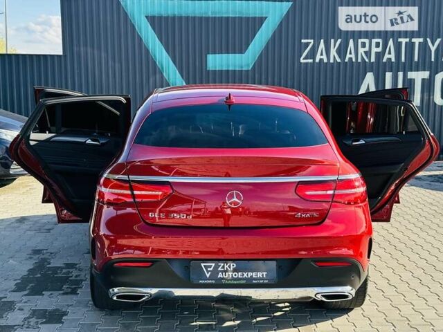 Красный Мерседес GLE-Class Coupe, объемом двигателя 2.99 л и пробегом 168 тыс. км за 38500 $, фото 53 на Automoto.ua