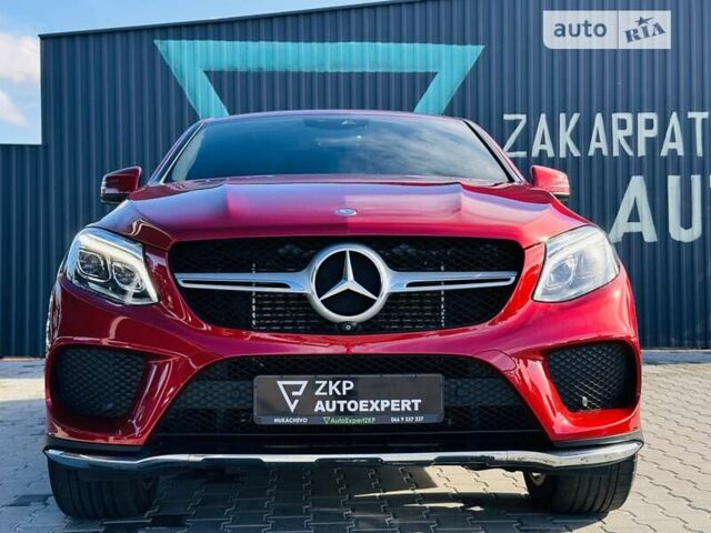 Красный Мерседес GLE-Class Coupe, объемом двигателя 2.99 л и пробегом 168 тыс. км за 38500 $, фото 37 на Automoto.ua
