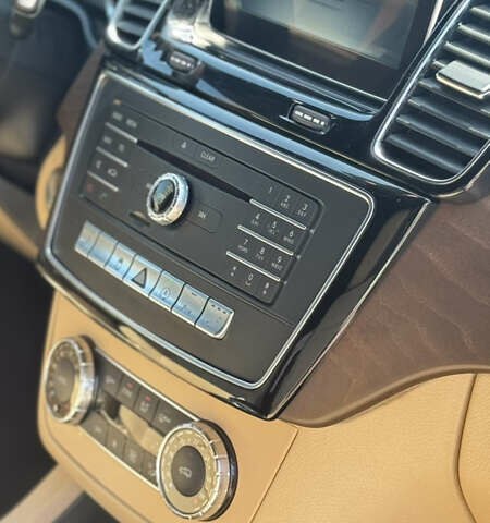 Красный Мерседес GLE-Class Coupe, объемом двигателя 3 л и пробегом 52 тыс. км за 39200 $, фото 21 на Automoto.ua