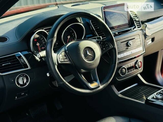 Красный Мерседес GLE-Class Coupe, объемом двигателя 2.99 л и пробегом 168 тыс. км за 38500 $, фото 11 на Automoto.ua
