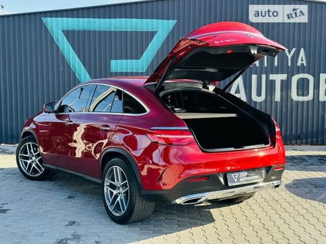 Красный Мерседес GLE-Class Coupe, объемом двигателя 2.99 л и пробегом 168 тыс. км за 38500 $, фото 45 на Automoto.ua