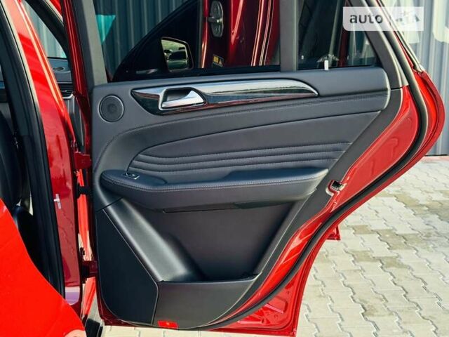 Красный Мерседес GLE-Class Coupe, объемом двигателя 2.99 л и пробегом 168 тыс. км за 38500 $, фото 81 на Automoto.ua