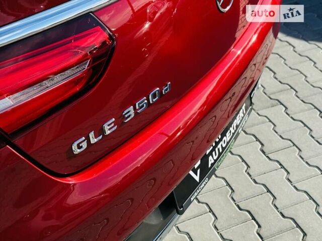 Красный Мерседес GLE-Class Coupe, объемом двигателя 2.99 л и пробегом 168 тыс. км за 38500 $, фото 43 на Automoto.ua