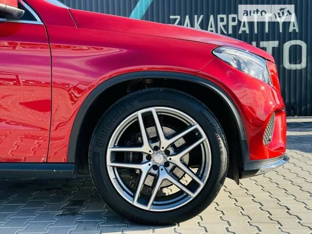 Красный Мерседес GLE-Class Coupe, объемом двигателя 2.99 л и пробегом 168 тыс. км за 38500 $, фото 62 на Automoto.ua