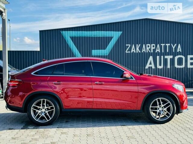 Красный Мерседес GLE-Class Coupe, объемом двигателя 2.99 л и пробегом 168 тыс. км за 38500 $, фото 5 на Automoto.ua