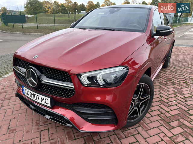 Червоний Мерседес GLE-Class Coupe, об'ємом двигуна 3 л та пробігом 48 тис. км за 76200 $, фото 2 на Automoto.ua
