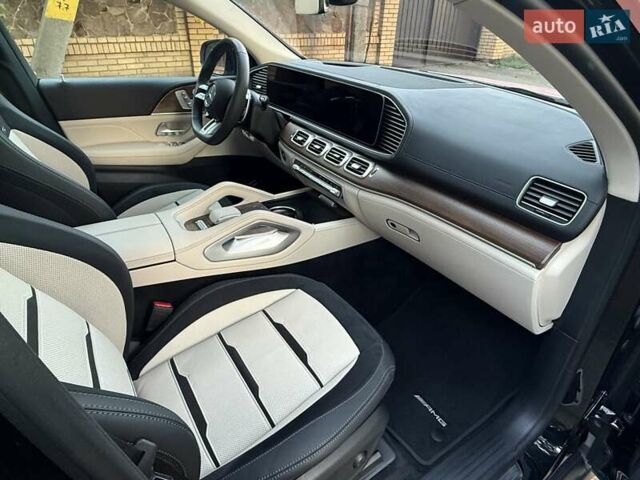 Красный Мерседес GLE-Class Coupe, объемом двигателя 3 л и пробегом 15 тыс. км за 123000 $, фото 19 на Automoto.ua