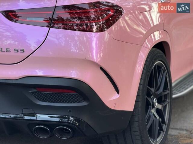 Красный Мерседес GLE-Class Coupe, объемом двигателя 3 л и пробегом 15 тыс. км за 123000 $, фото 3 на Automoto.ua