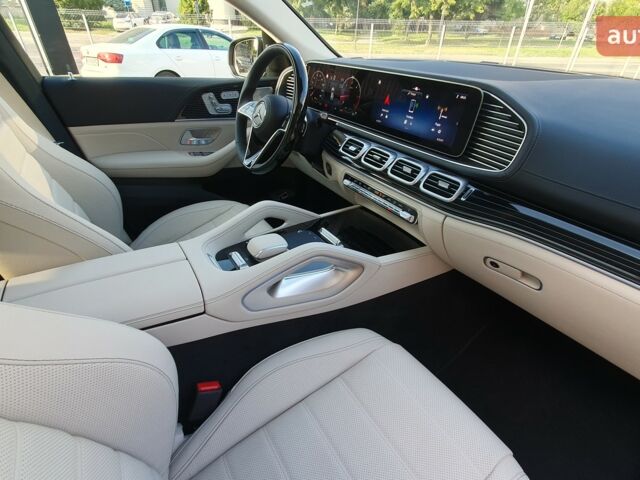 Мерседес GLE-Class Coupe, объемом двигателя 2.99 л и пробегом 0 тыс. км за 153138 $, фото 10 на Automoto.ua