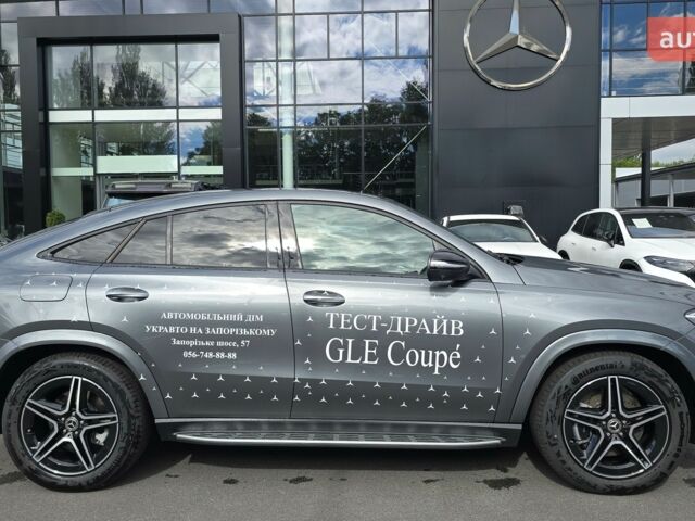 Мерседес GLE-Class Coupe, объемом двигателя 1.99 л и пробегом 0 тыс. км за 126199 $, фото 3 на Automoto.ua