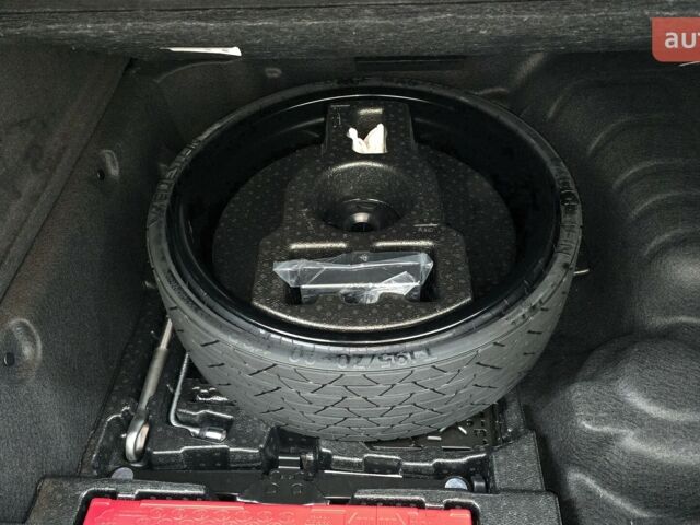 Мерседес GLE-Class Coupe, объемом двигателя 2.99 л и пробегом 0 тыс. км за 136238 $, фото 15 на Automoto.ua